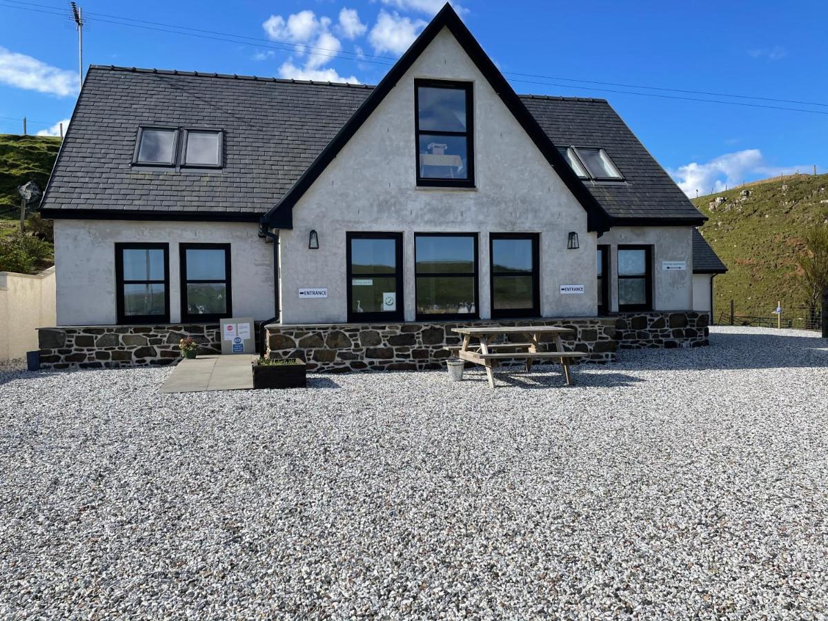Вилла The Bridge Self Catering Kilmaluag Экстерьер фото