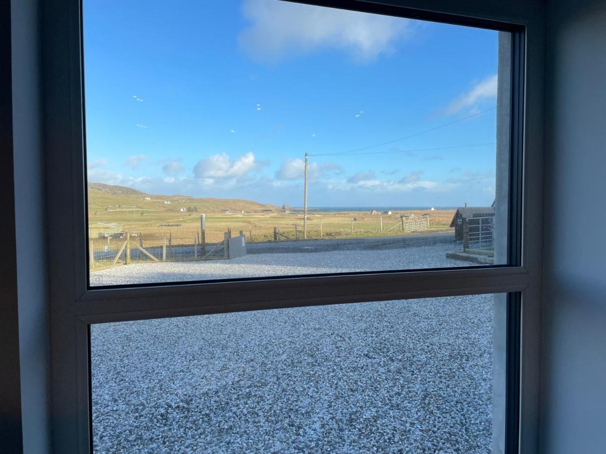 Вилла The Bridge Self Catering Kilmaluag Экстерьер фото