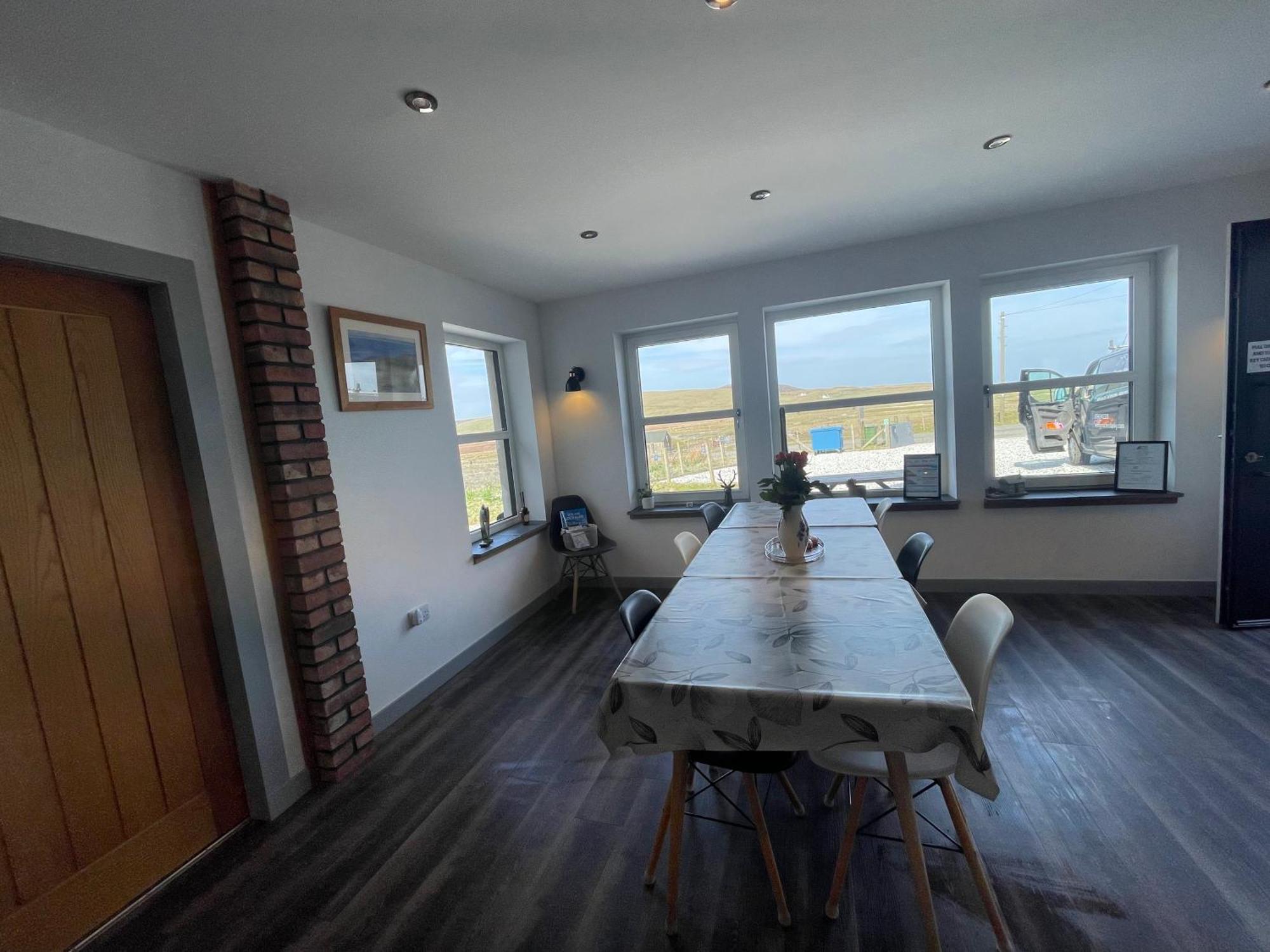 Вилла The Bridge Self Catering Kilmaluag Экстерьер фото