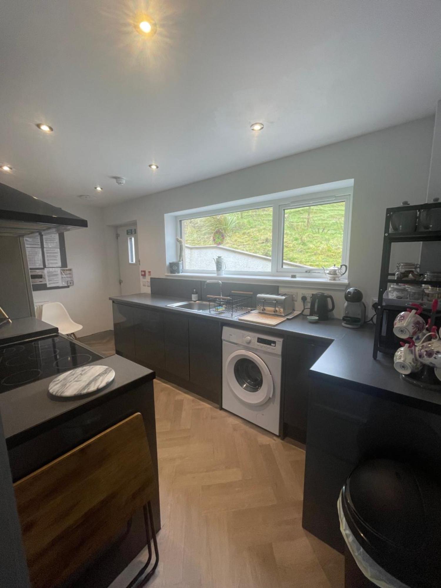 Вилла The Bridge Self Catering Kilmaluag Экстерьер фото